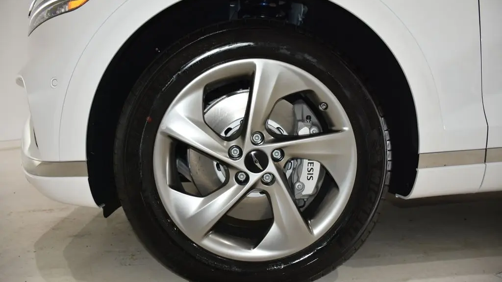 2026 Genesis GV70 2.5T Advanced
