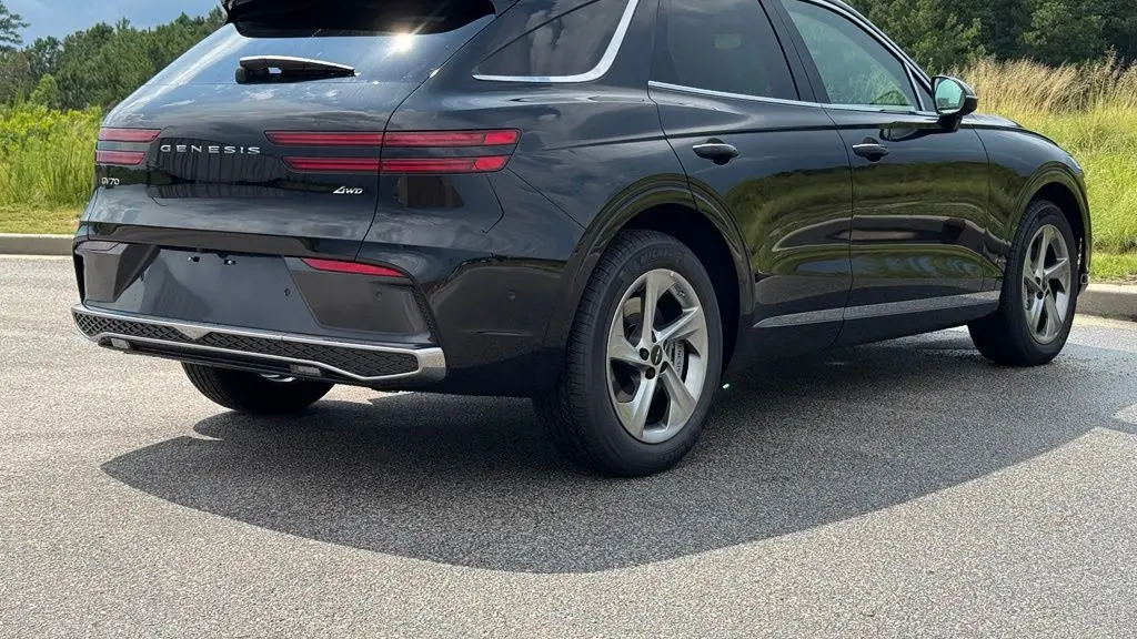 2026 Genesis GV70 2.5T Advanced