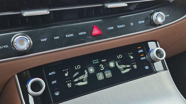 2026 Genesis GV70 2.5T Advanced