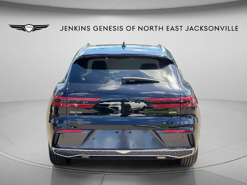 2026 Genesis Gv70 - $57,785