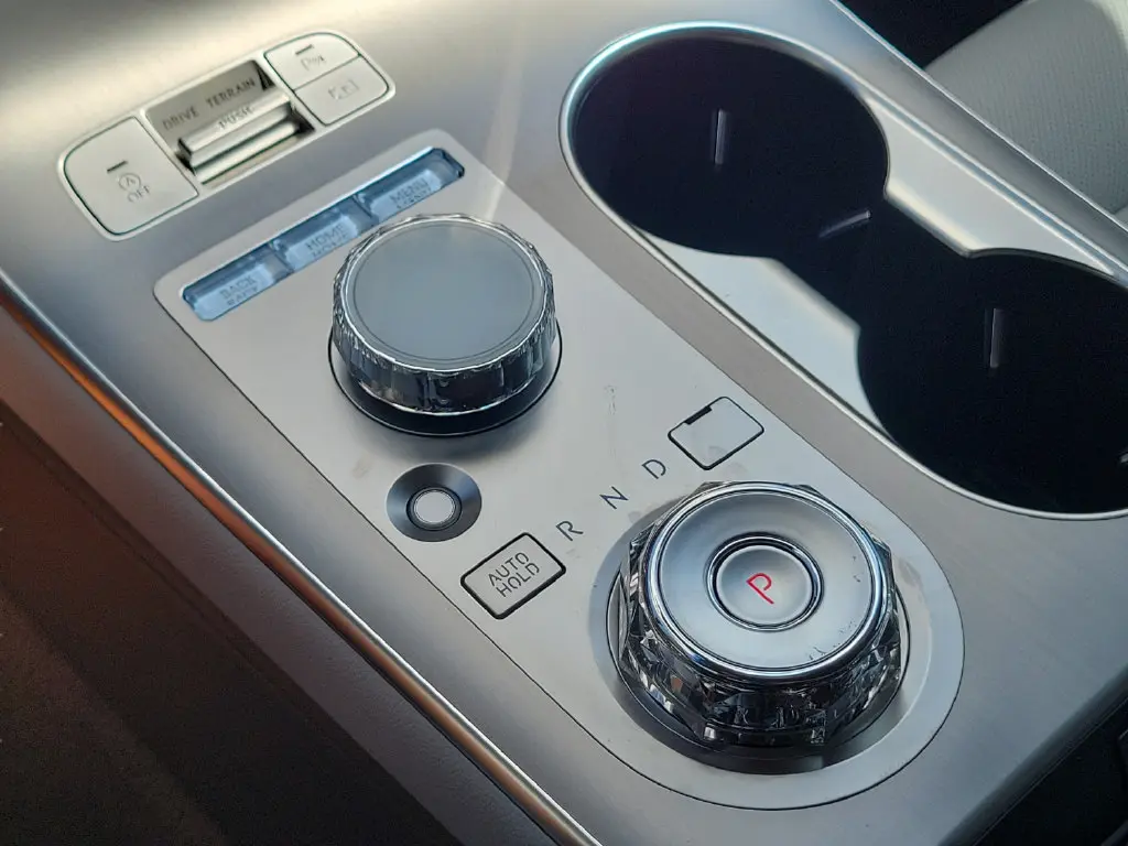 2026 Genesis Gv70 - $57,785