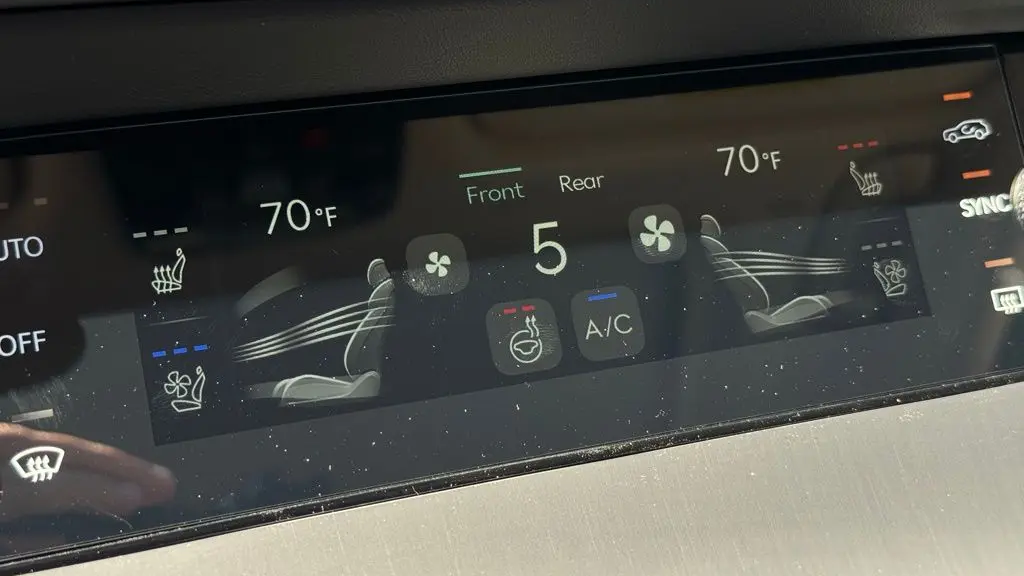 2026 Genesis GV70 2.5T Advanced