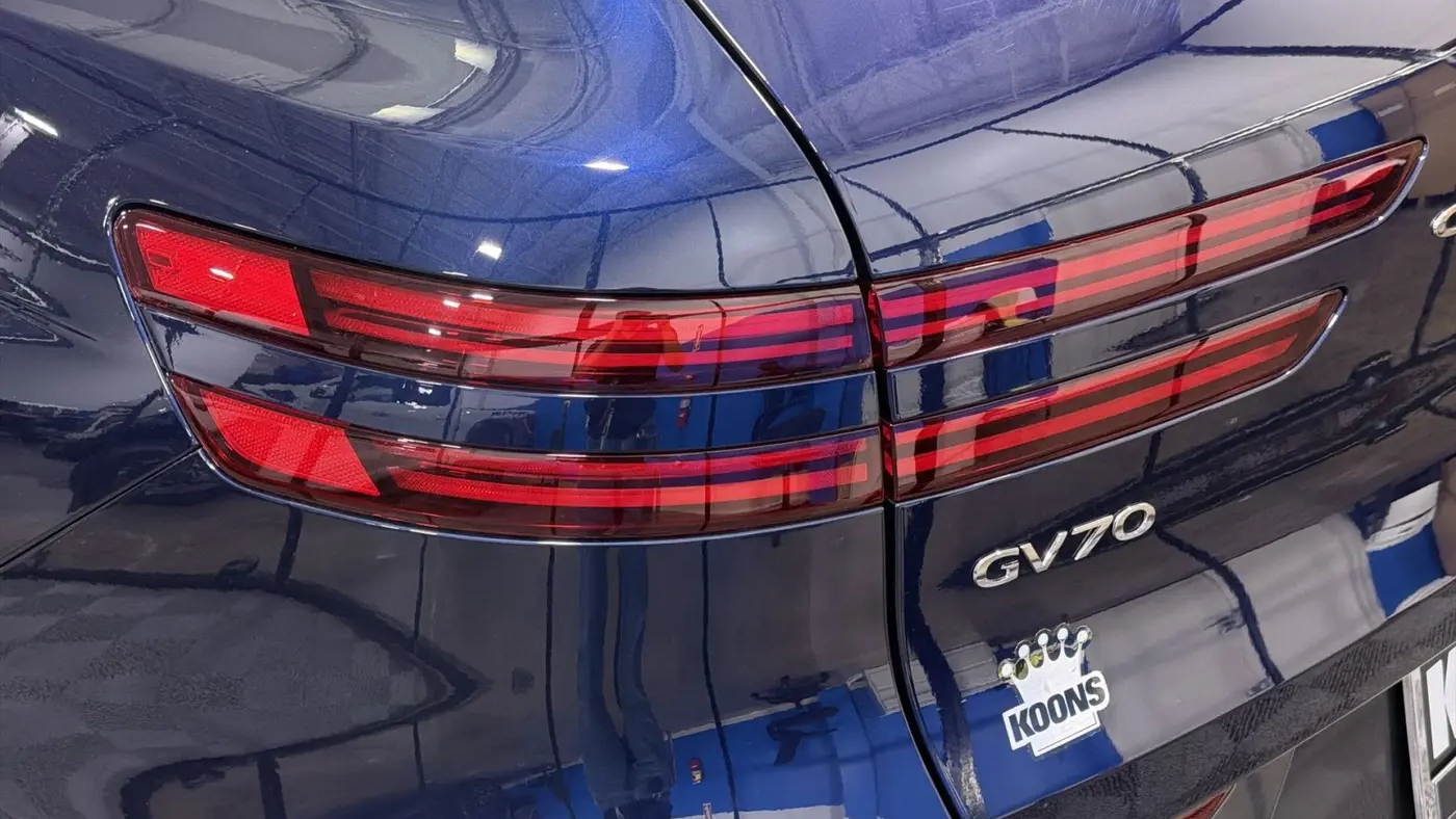 2026 Genesis GV70 2.5T Advanced