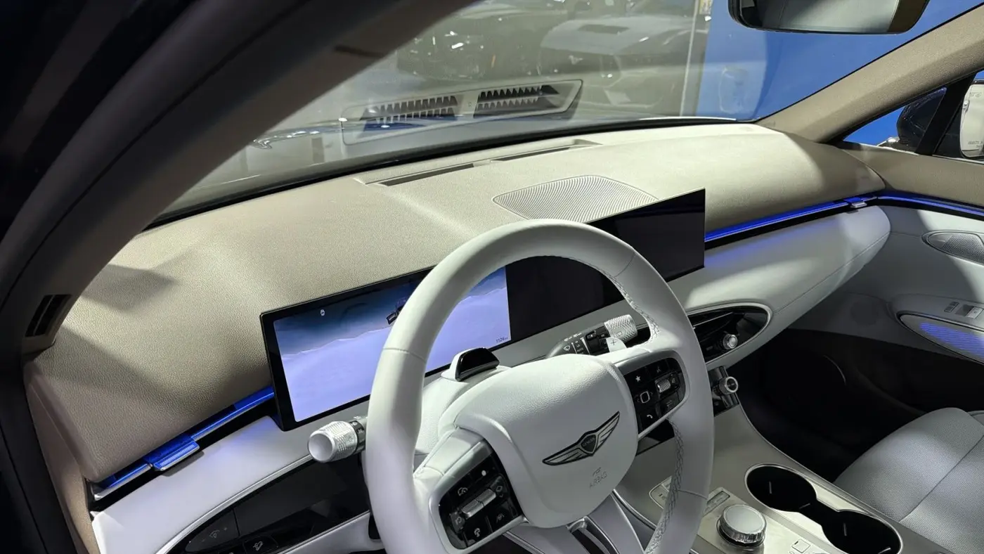 2026 Genesis GV70 2.5T Advanced