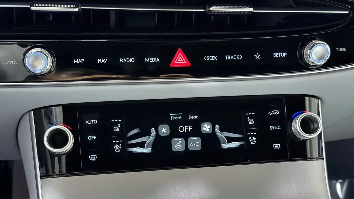 2026 Genesis GV70 2.5T Advanced
