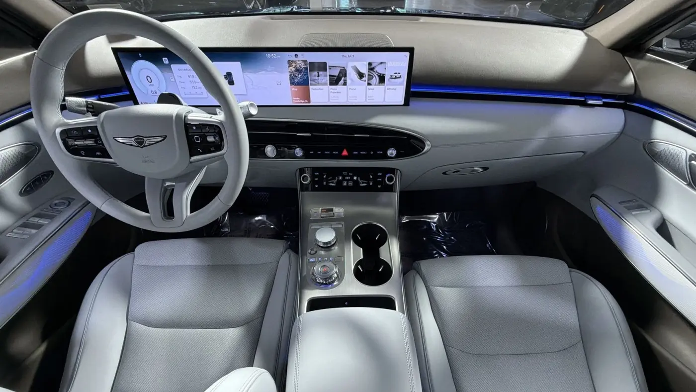 2026 Genesis GV70 2.5T Advanced