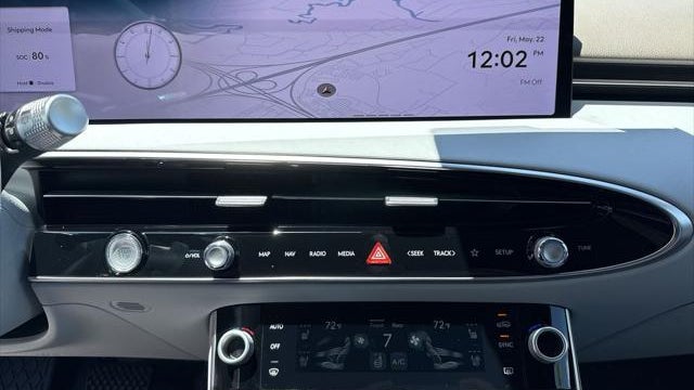 2026 Genesis GV70 2.5T Advanced