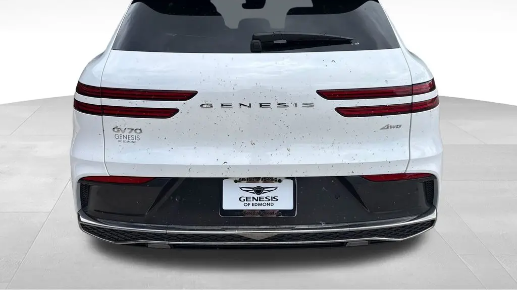 2026 Genesis GV70 2.5T Advanced