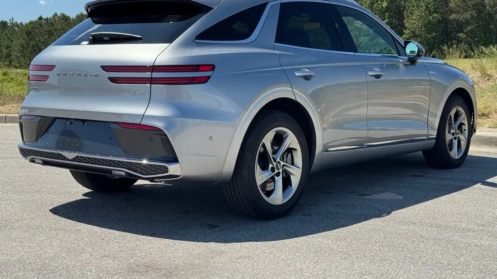 2026 Genesis GV70 2.5T Advanced