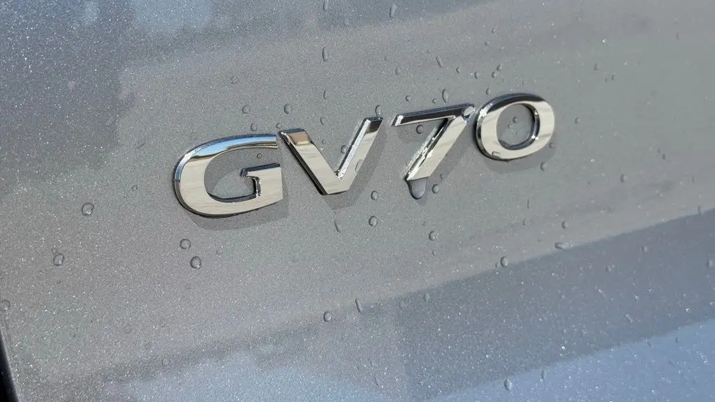 2026 Genesis GV70 2.5T Advanced