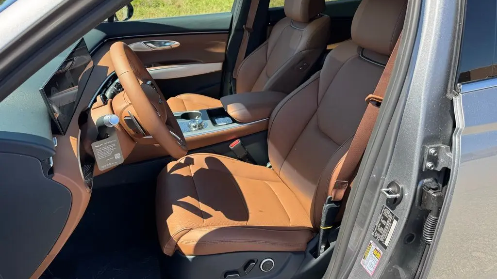 2026 Genesis GV70 2.5T Advanced