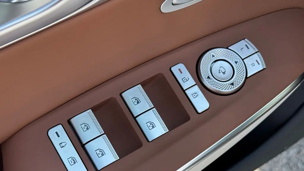 2026 Genesis GV70 2.5T Advanced