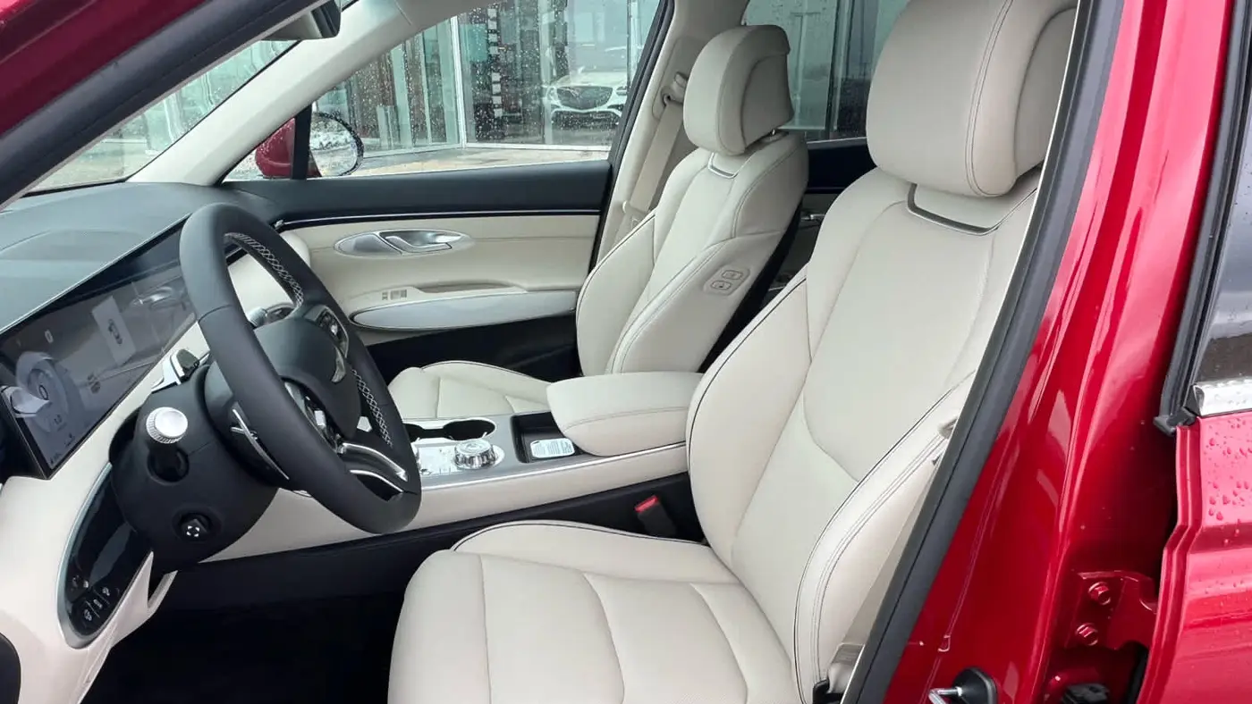 2026 Genesis GV70 2.5T Advanced
