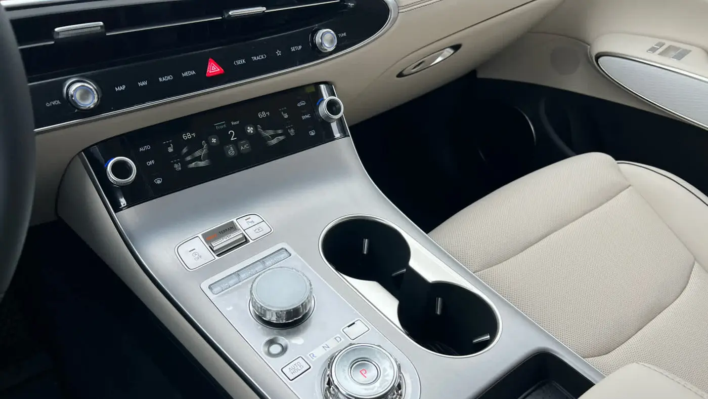 2026 Genesis GV70 2.5T Advanced
