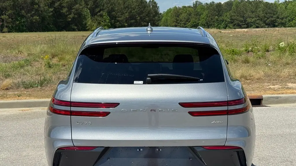 2026 Genesis GV70 2.5T Advanced