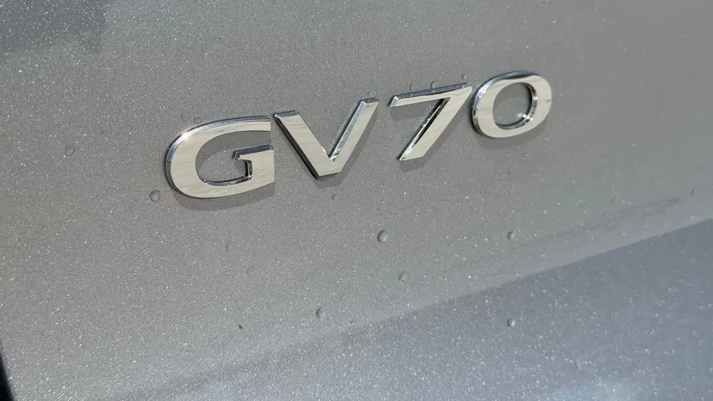 2026 Genesis GV70 2.5T Advanced