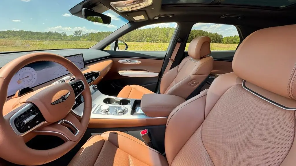 2026 Genesis GV70 2.5T Advanced
