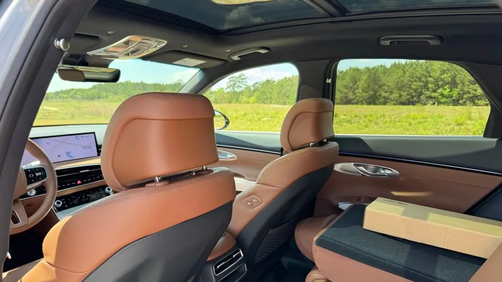 2026 Genesis GV70 2.5T Advanced