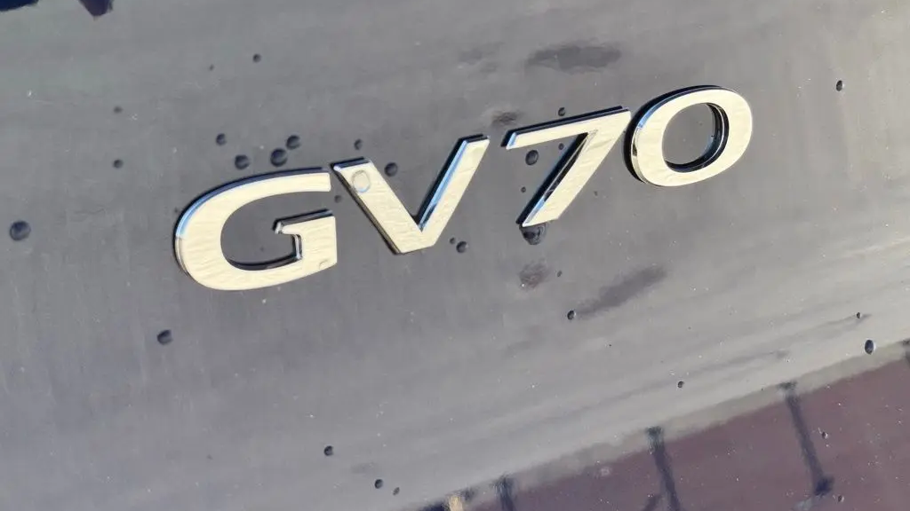 2026 Genesis GV70 2.5T Advanced
