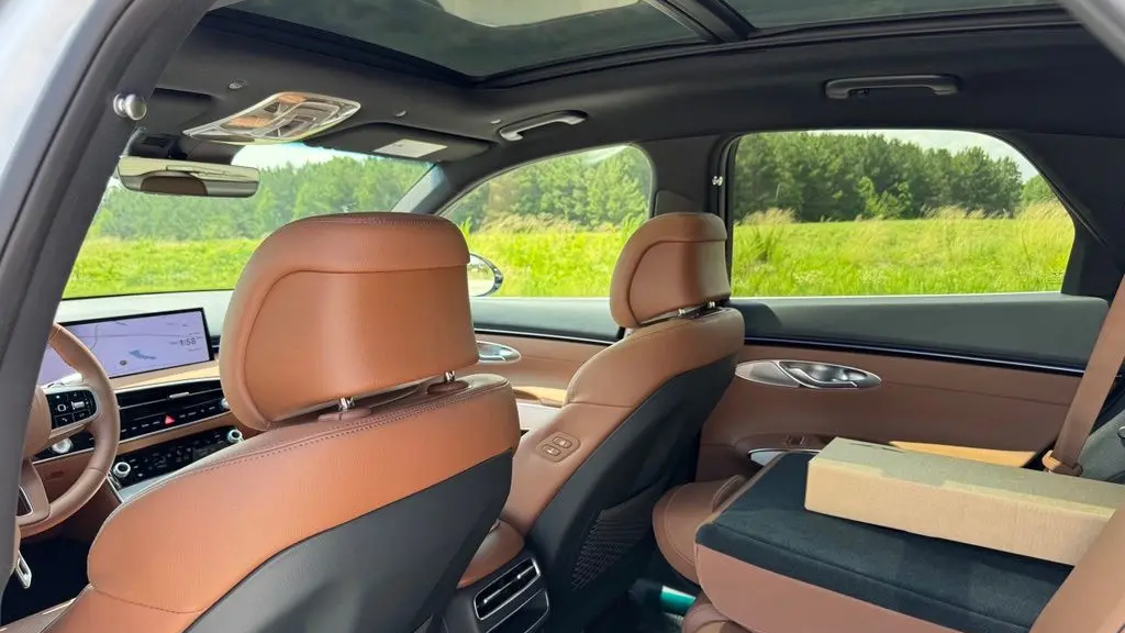 2026 Genesis GV70 2.5T Advanced