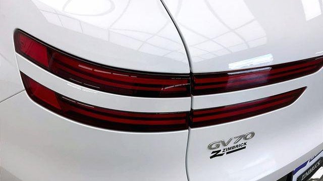 2026 Genesis GV70 2.5T Advanced