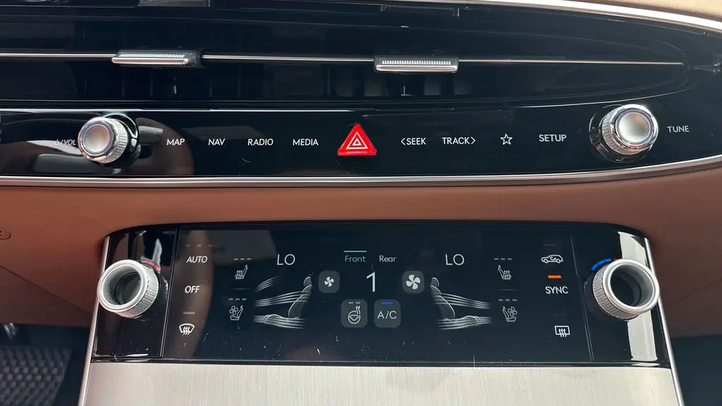 2026 Genesis GV70 2.5T Advanced