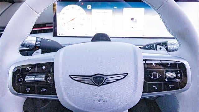2026 Genesis GV70 2.5T Advanced