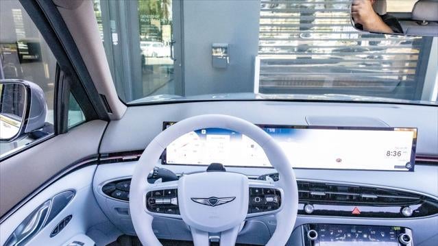 2026 Genesis GV70 2.5T Advanced