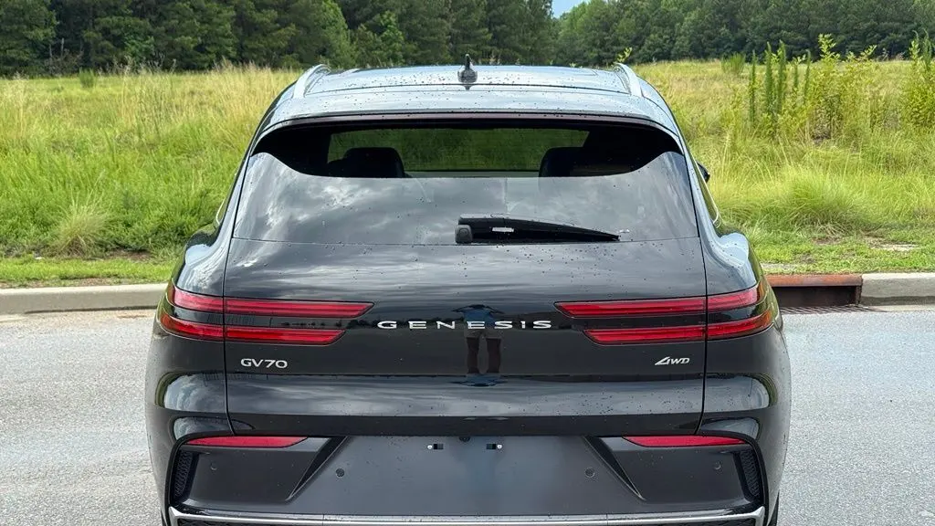 2026 Genesis GV70 2.5T Advanced