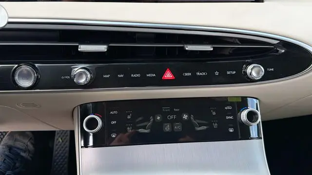 2026 Genesis GV70 2.5T Advanced