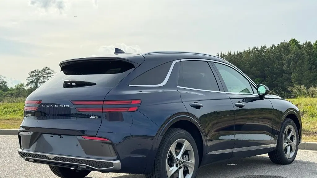 2026 Genesis GV70 2.5T Advanced