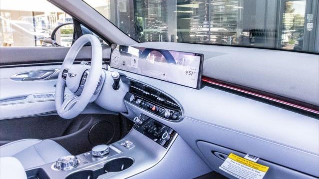 2026 Genesis GV70 2.5T Advanced