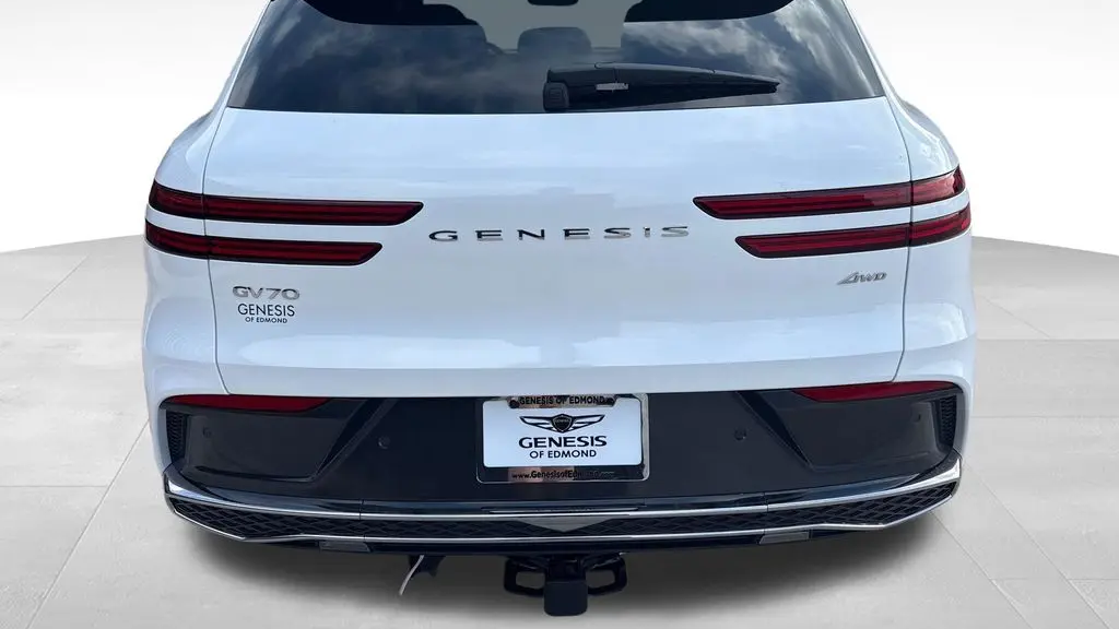 2026 Genesis GV70 2.5T Advanced