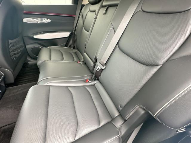 2026 Genesis Gv70 - $53,910