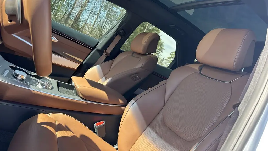 2026 Genesis GV70 2.5T Advanced