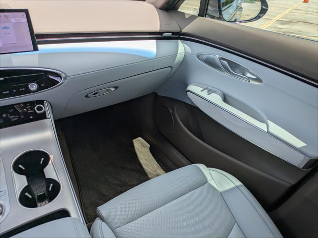 2026 Genesis Gv70 - $53,781