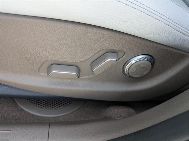 2026 Genesis Gv70 - $53,781