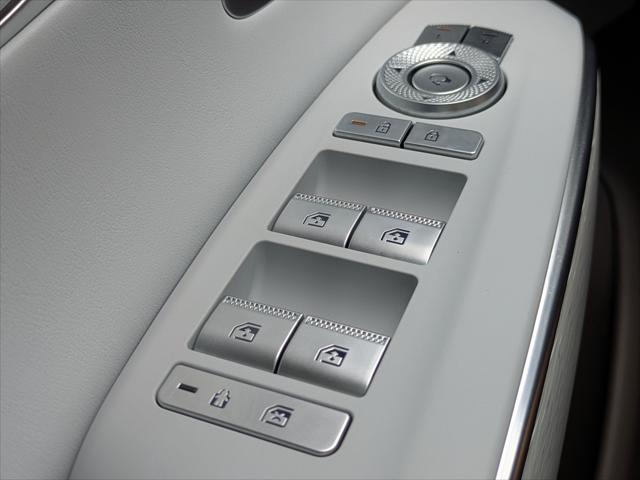 2026 Genesis Gv70 - $53,781