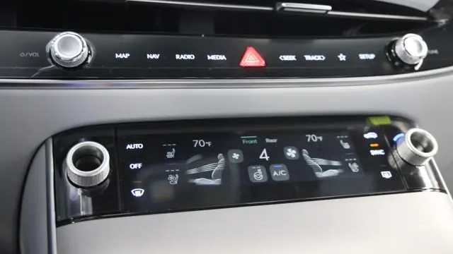 2026 Genesis GV70 2.5T Advanced