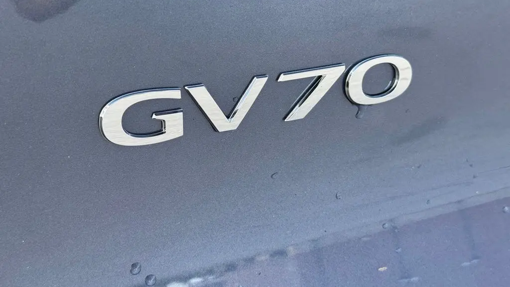 2026 Genesis GV70 2.5T Advanced