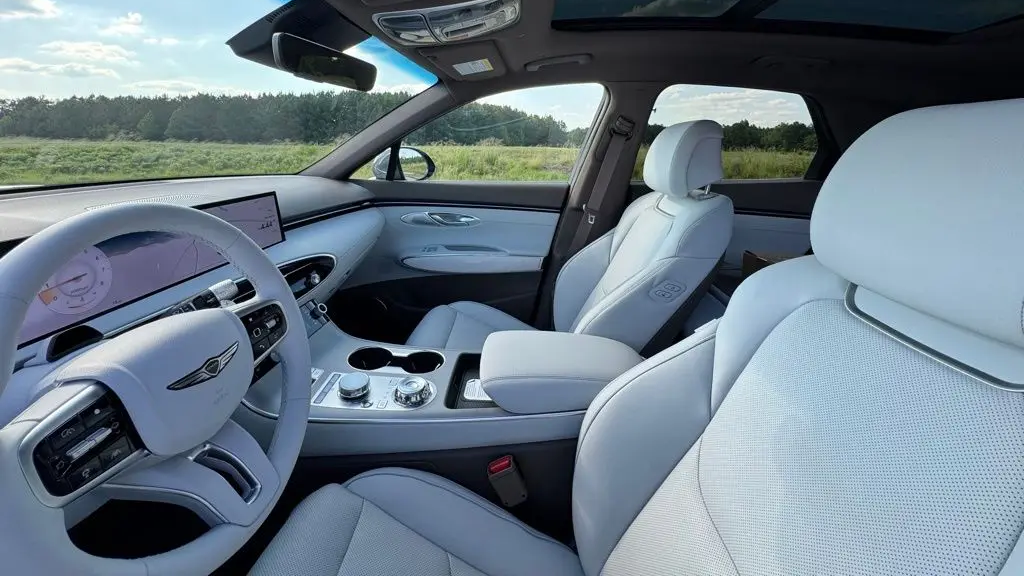 2026 Genesis GV70 2.5T Advanced