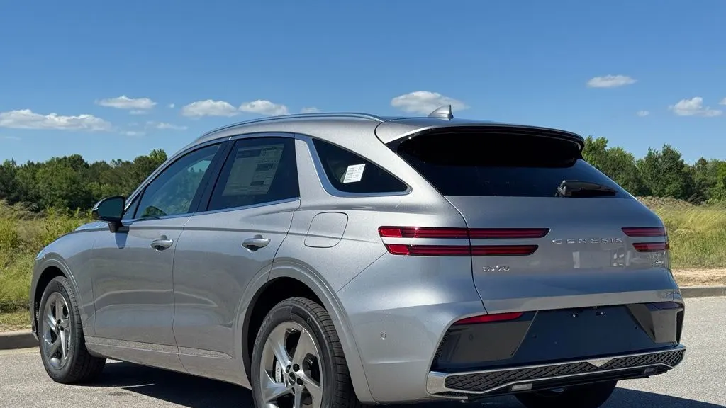 2026 Genesis GV70 2.5T Advanced