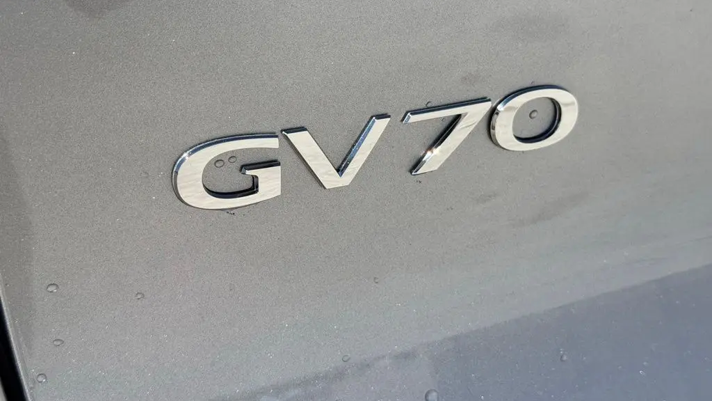 2026 Genesis GV70 2.5T Advanced