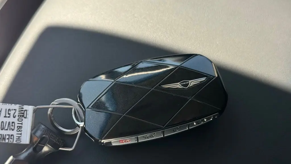 2026 Genesis GV70 2.5T Advanced