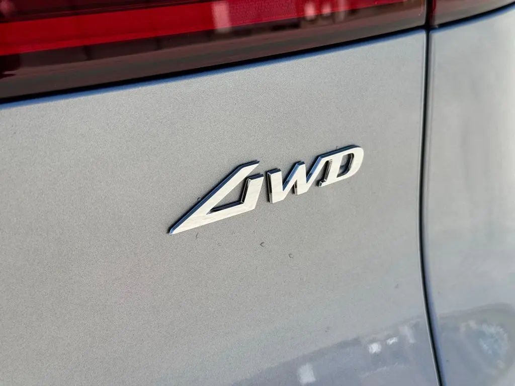2026 Genesis Gv70 - $55,526