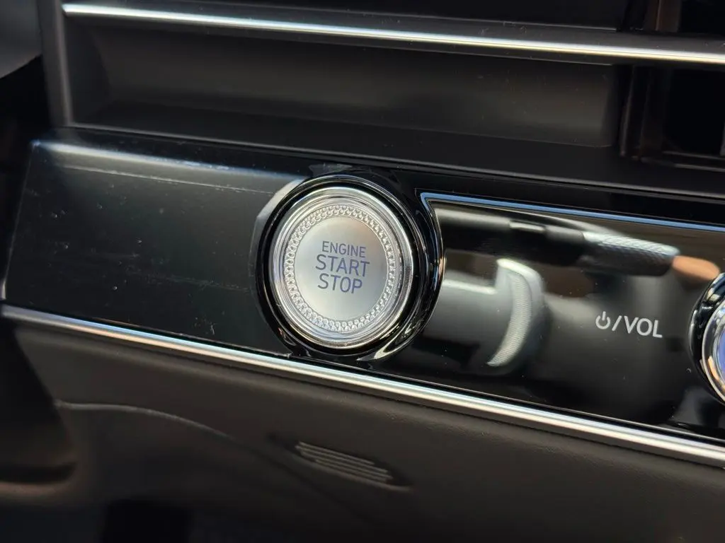 2026 Genesis Gv70 - $55,526