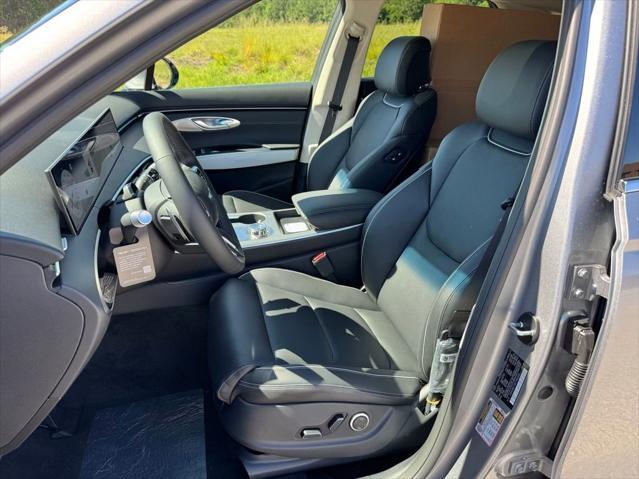 2026 Genesis Gv70 - $55,526