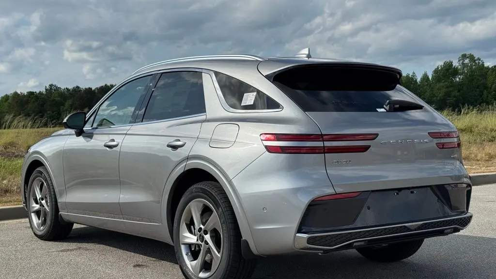 2026 Genesis GV70 2.5T Advanced