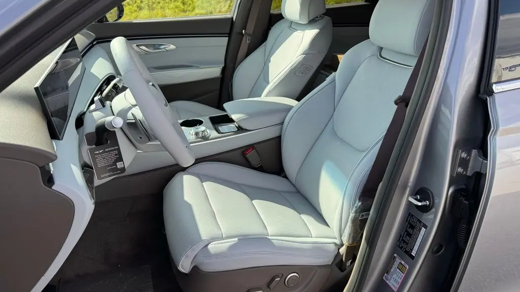 2026 Genesis GV70 2.5T Advanced