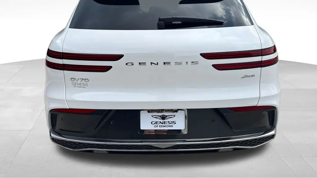 2026 Genesis GV70 2.5T Advanced
